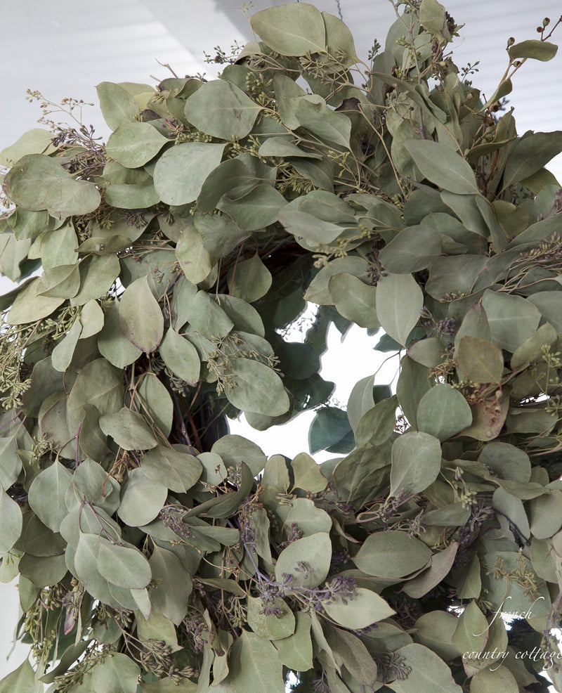 DIY Eucalyptus Wreath